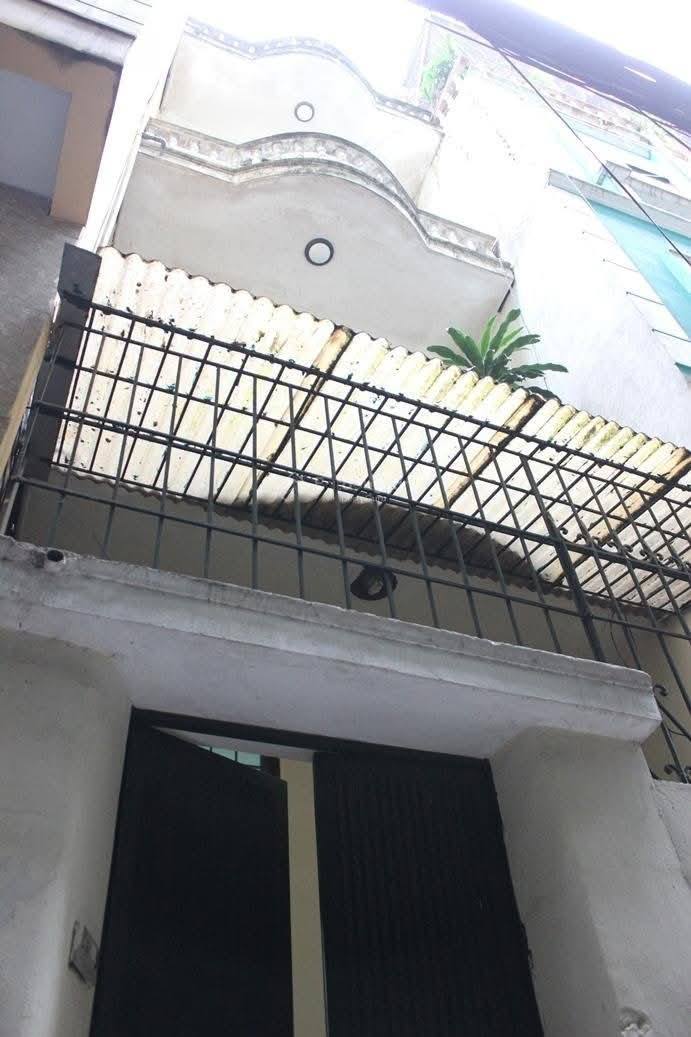 Cho thuê nhà Đường Láng 4 tầng, 35m2, 2 ngủ, vào được ngay, 9.5 Triệu - Ảnh chính